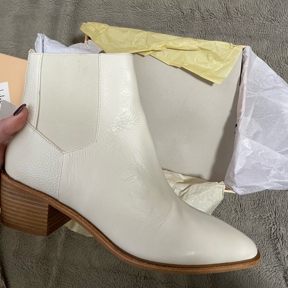 Chinese Laundry Filip Boot in colour Ecru Size 9 - Picture 5 of 6